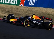 开云体育登录-关于迈凯伦横扫红牛车队，汉密尔顿高光表现的信息