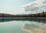 开云平台-极夜之光，当拉亚的指尖划破巴黎的夜空