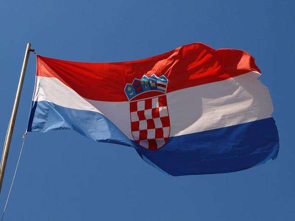 关于斯洛文尼亚队夺得世界杯亚军，勇往直前的信息