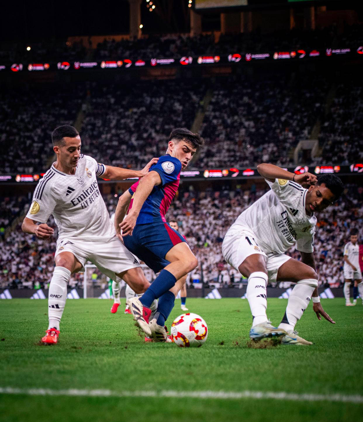 包含巴萨后防稳固:中卫大将恢复训练的词条 包含巴萨后防稳固:中卫大将恢复训练的词条