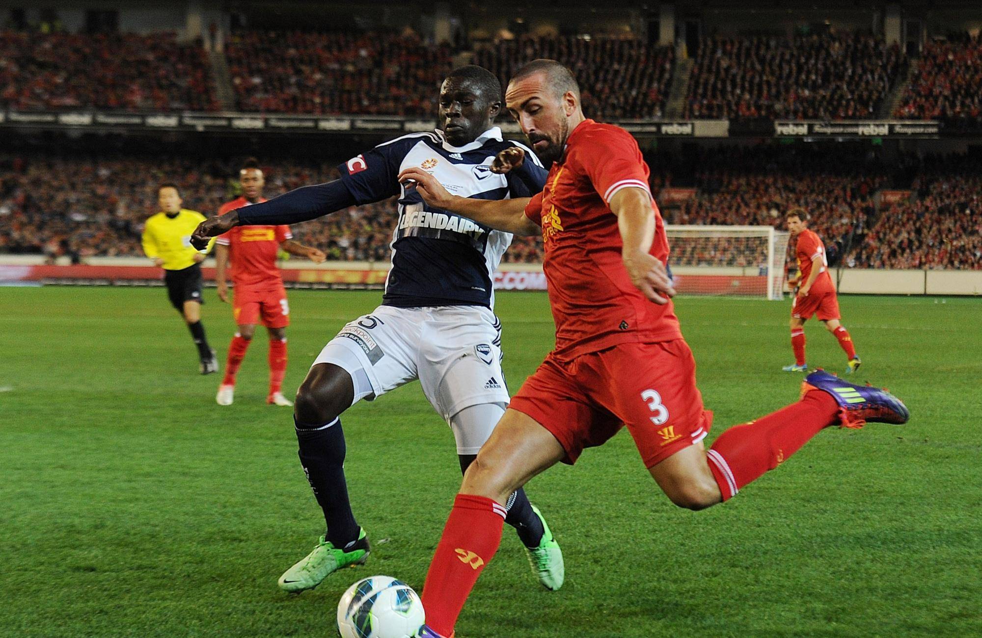 包含东京FC将迎战泰国球队，备战赛事拉锯战的词条