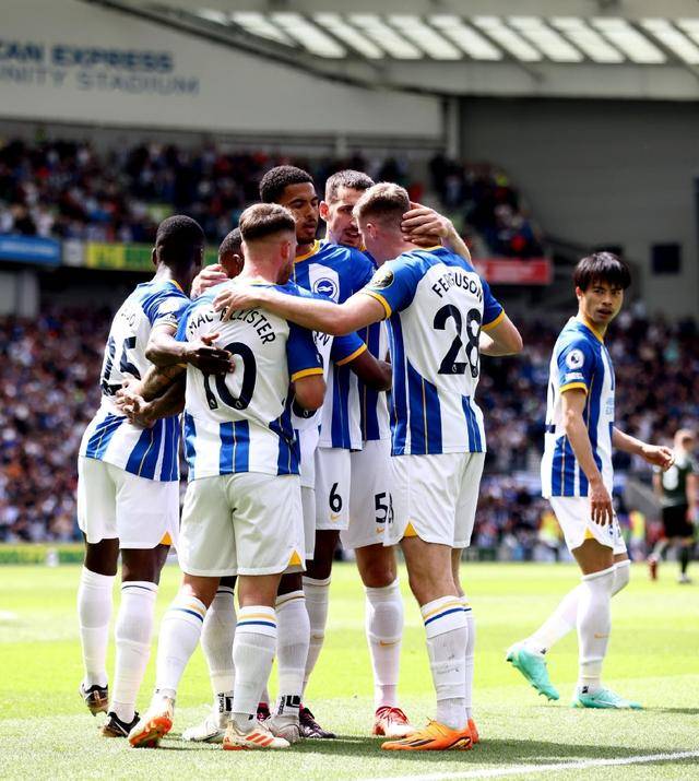 南安普敦前锋连斩，助球队获得连胜的简单介绍