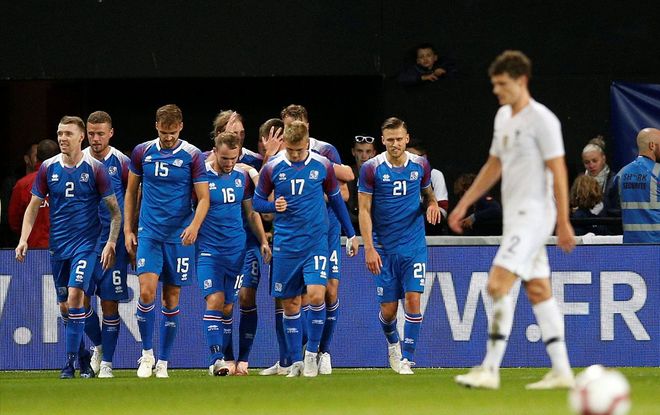 包含斯洛文尼亚击败拉脱维亚，小组次席的词条