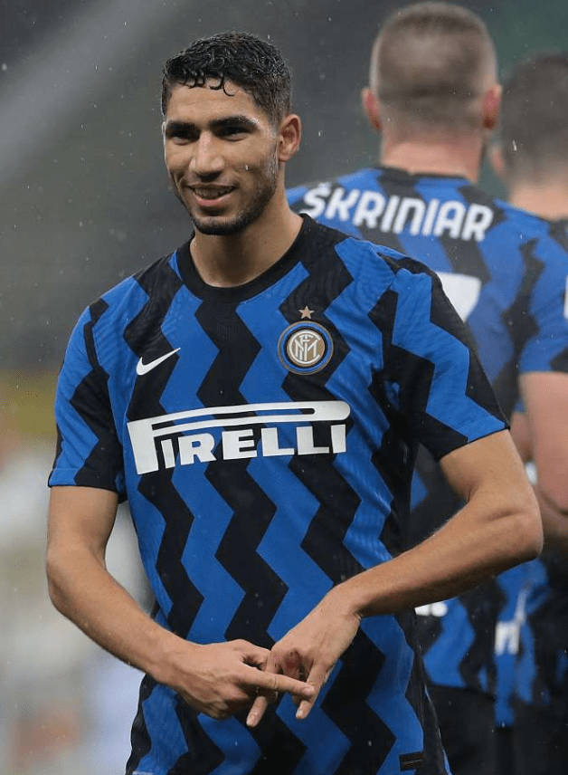 包含韩国逆转奥地利，阿什拉夫关键制胜的词条