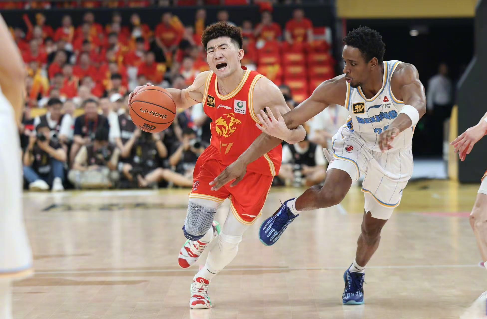 浙江队轻取北京队，锡安状态火热的简单介绍