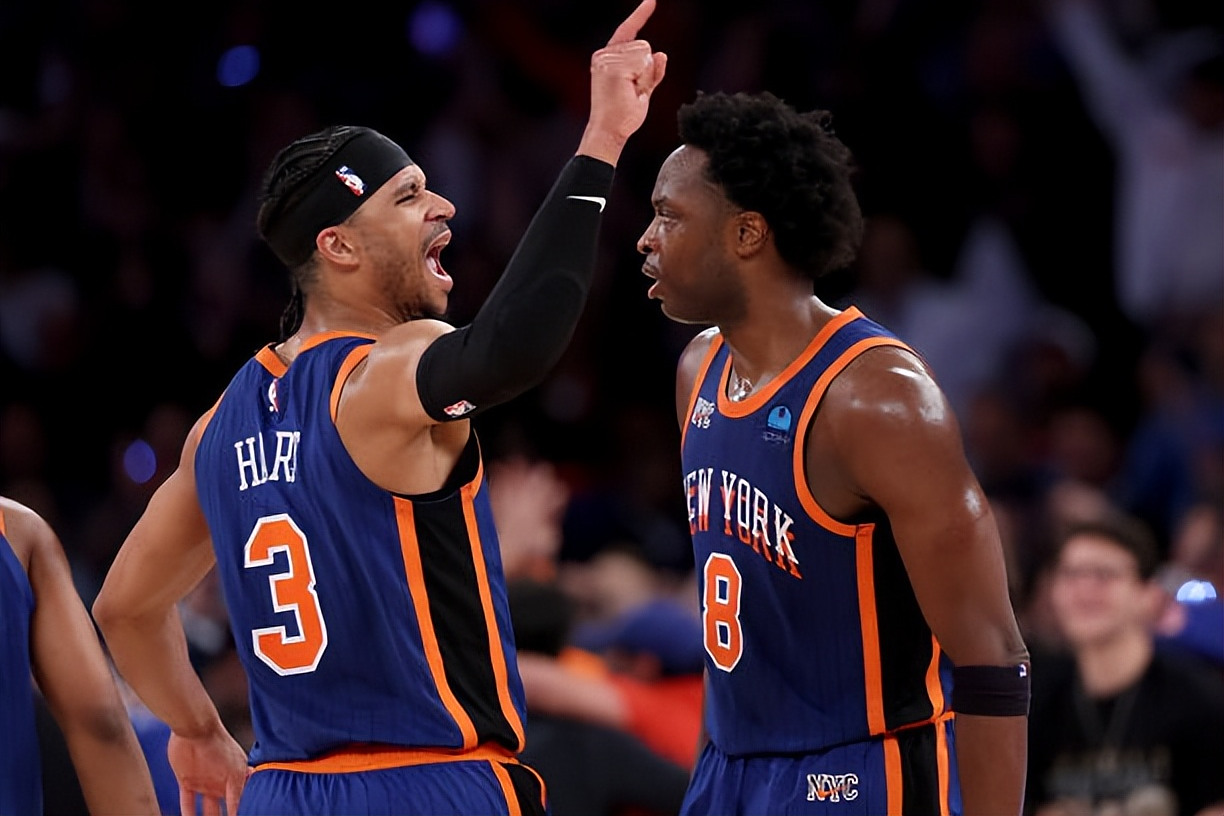 76人逆转尼克斯，范弗利特统治全场