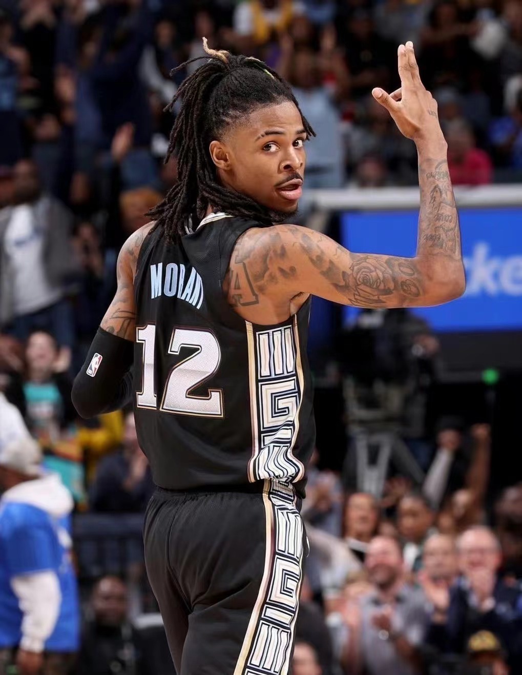 灰熊绝杀雄鹿,克莱关键制胜 灰熊绝杀雄鹿,克莱关键制胜