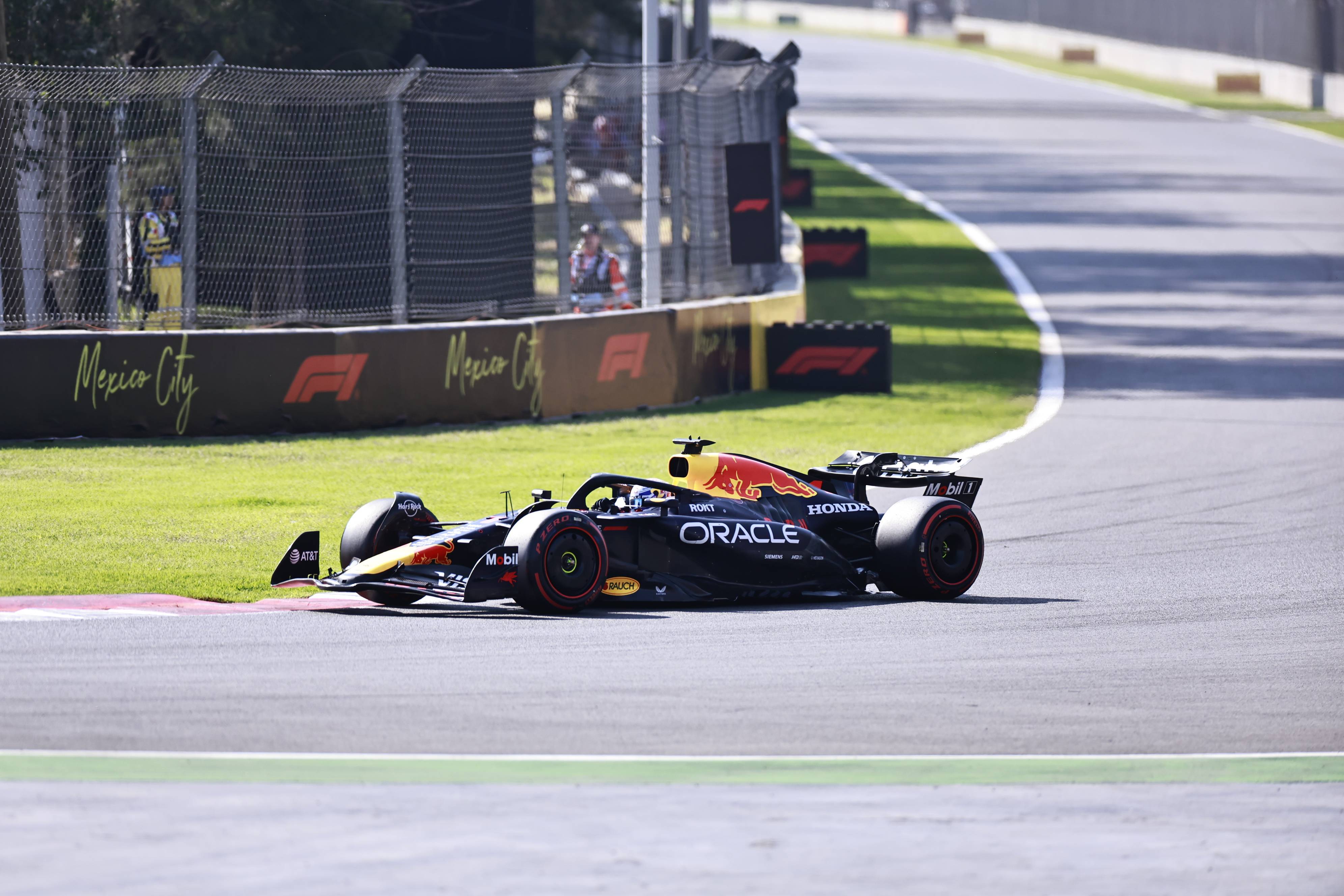 红牛二队翻盘法拉利，阿隆索惊艳四座