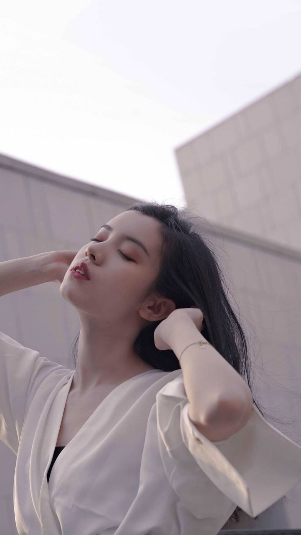 禁区高塔与紫金鏖战，当沉默的巨兽拆解巨星幻象