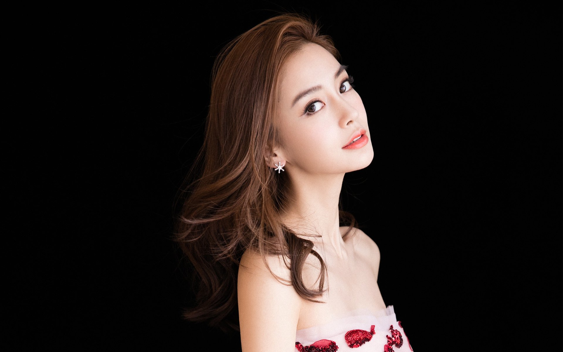 极光映尼罗河，黄喜灿终场绝杀书写唯一性胜利