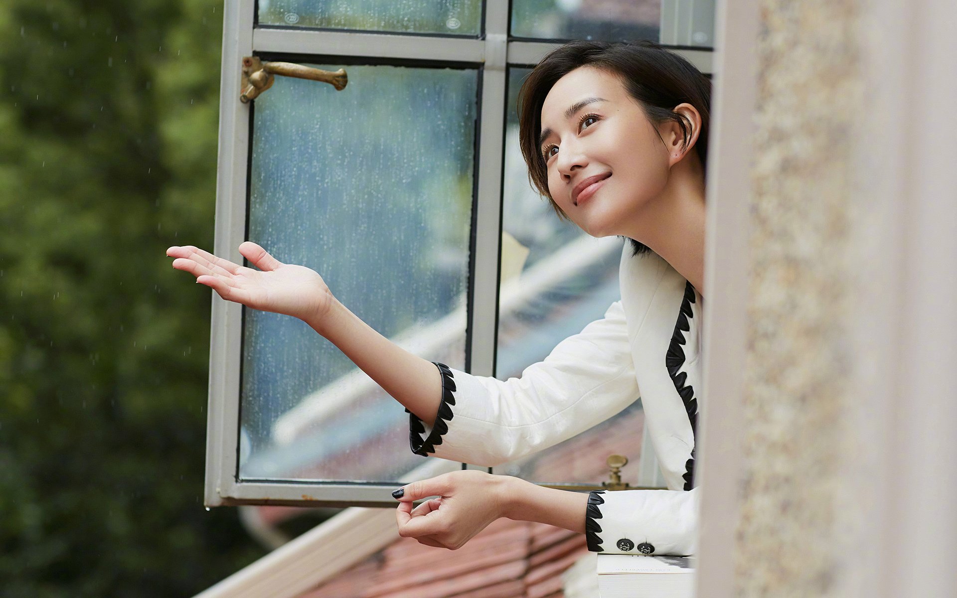 冷血绝杀！布克43分觉醒，雄鹿最后时刻逆转76人